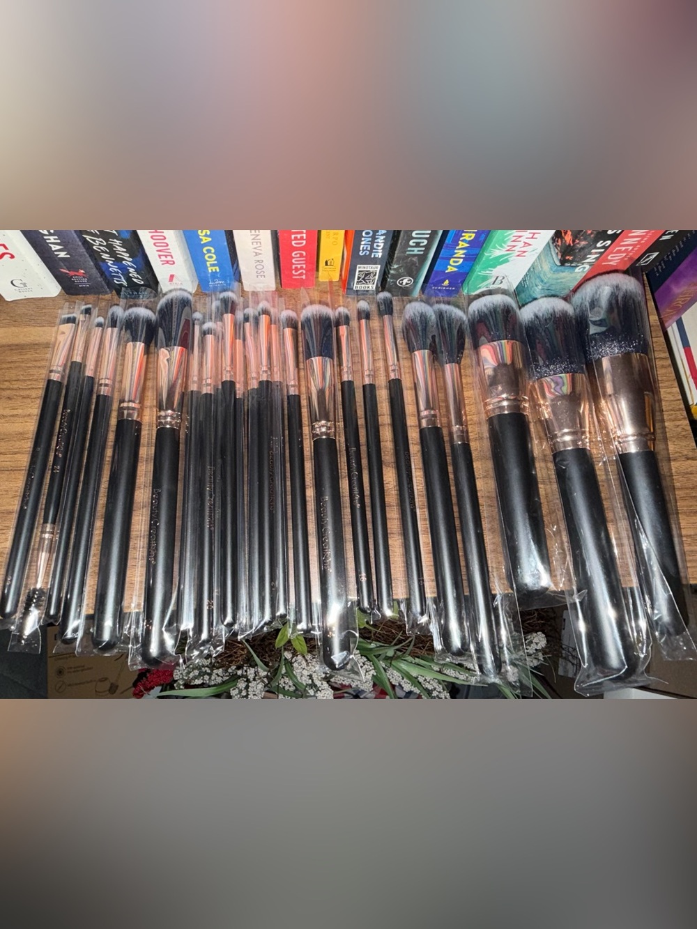 Beauty Creations - Professional Black & Rose Gold Makeup Brush Set -